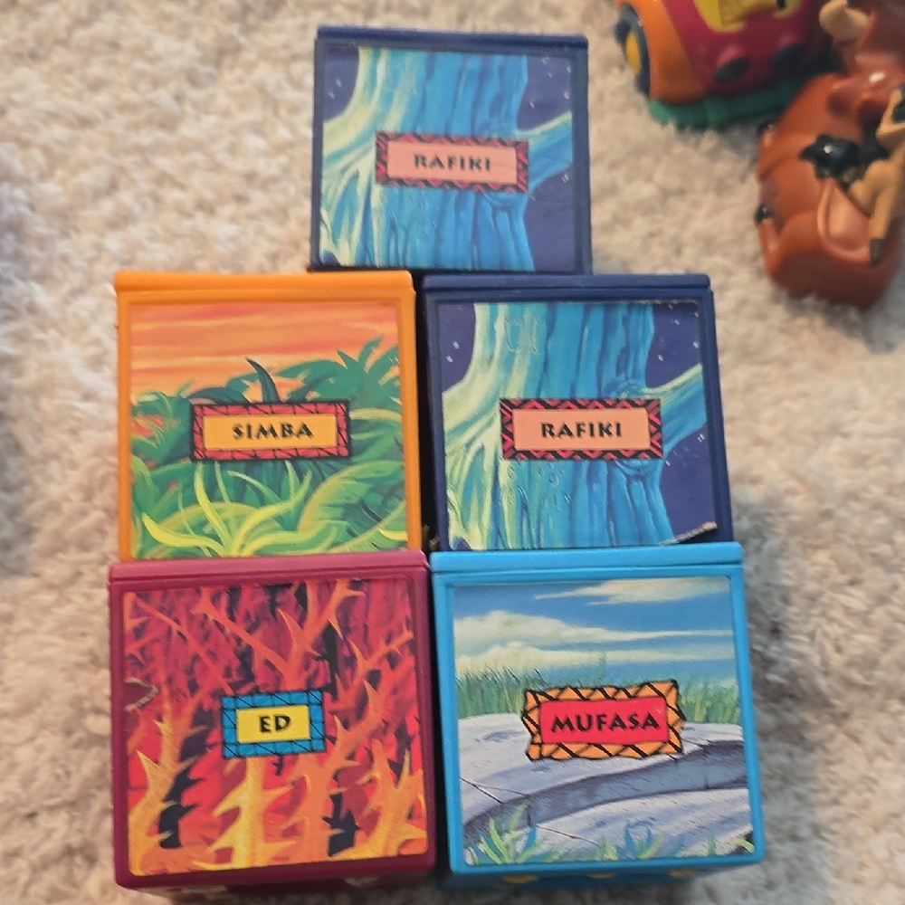♡♡♡ Disney Lion King Block Set in Blue, Orange, Purple, Red Burger King 1995